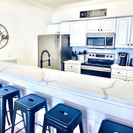 Barefoot Bliss - Beachfront Condo - Sleeps 12 パナマシティービーチ エクステリア 写真