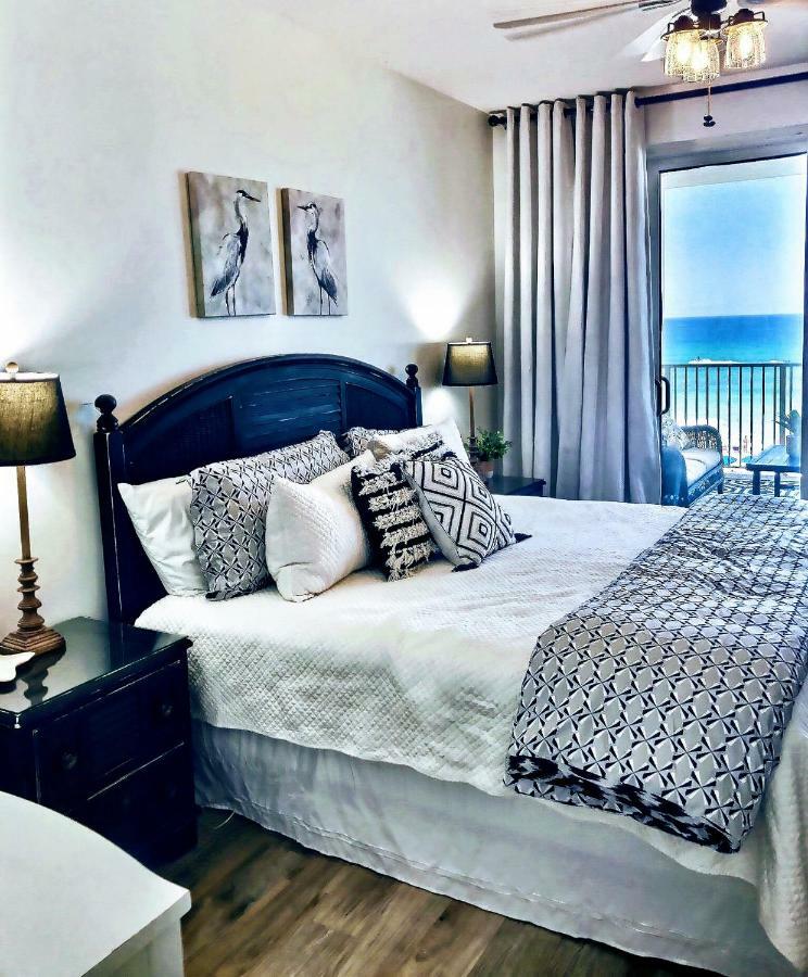 Barefoot Bliss - Beachfront Condo - Sleeps 12 パナマシティービーチ エクステリア 写真