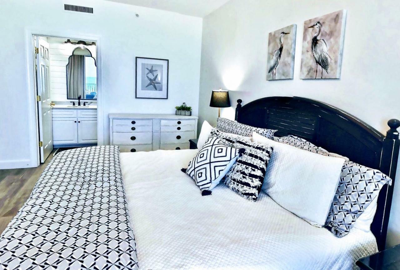 Barefoot Bliss - Beachfront Condo - Sleeps 12 パナマシティービーチ エクステリア 写真