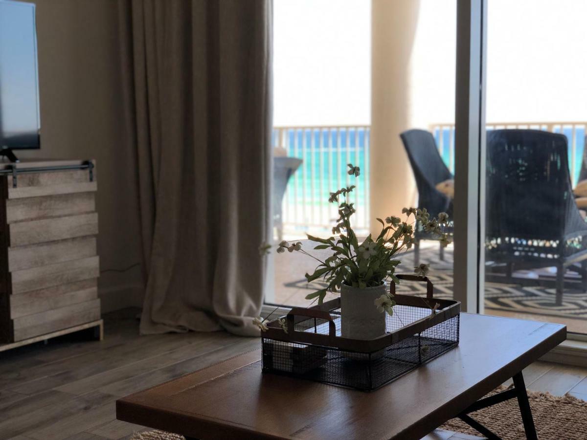 Barefoot Bliss - Beachfront Condo - Sleeps 12 パナマシティービーチ エクステリア 写真