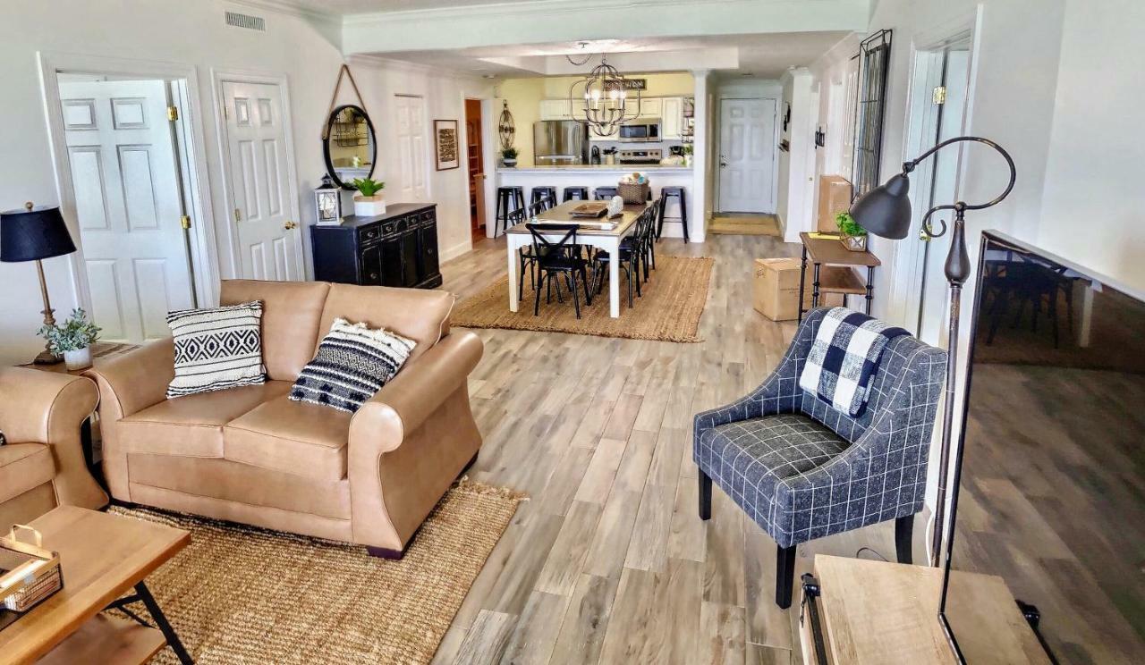 Barefoot Bliss - Beachfront Condo - Sleeps 12 パナマシティービーチ エクステリア 写真