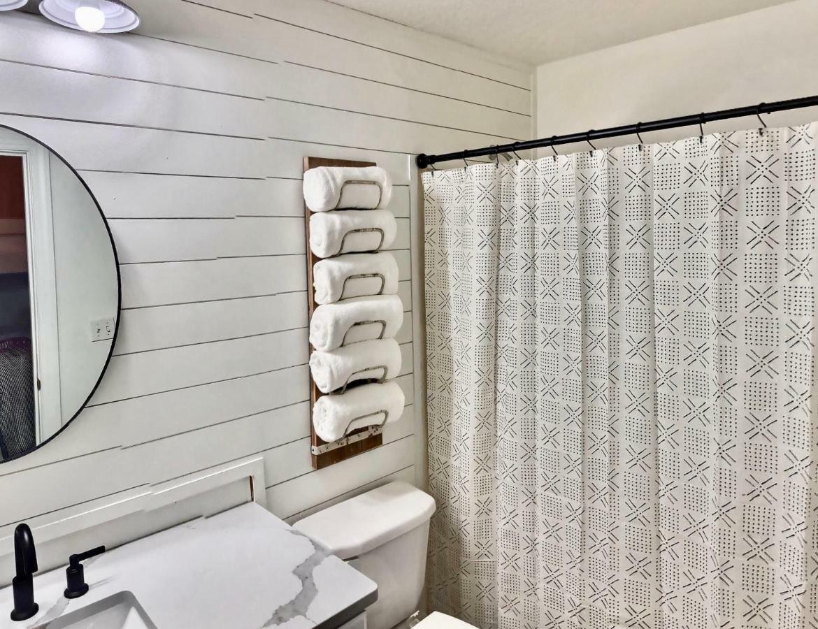 Barefoot Bliss - Beachfront Condo - Sleeps 12 パナマシティービーチ エクステリア 写真