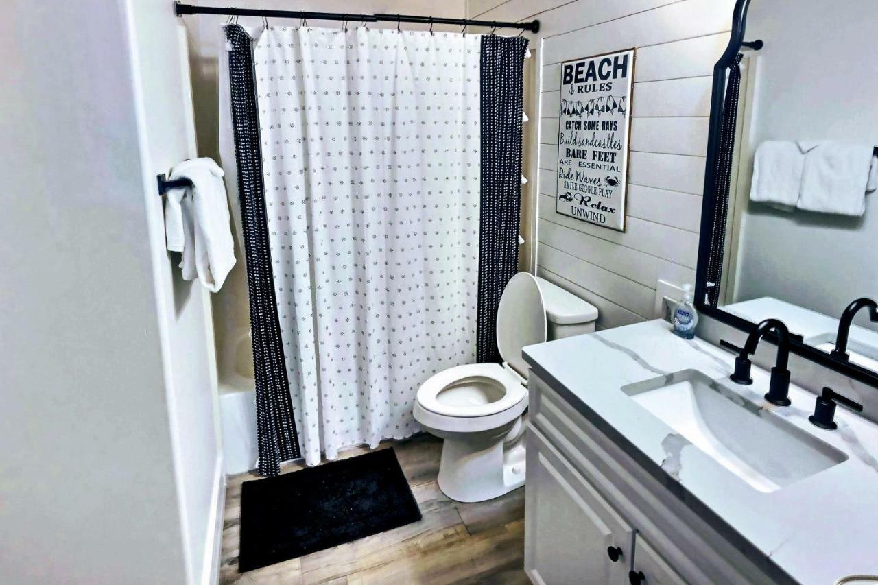 Barefoot Bliss - Beachfront Condo - Sleeps 12 パナマシティービーチ エクステリア 写真